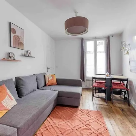 *le Terracota*proche Paris 10min Апартаменты *